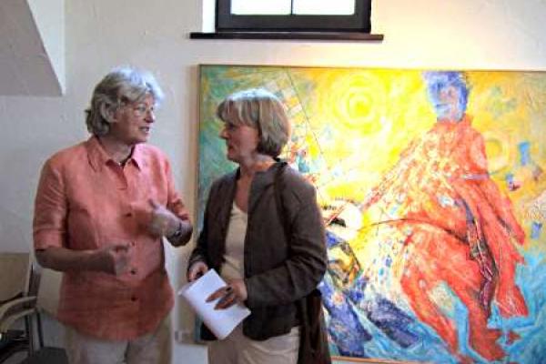 Gisela Dickel (rechts), die Nichte von Carl Siebert